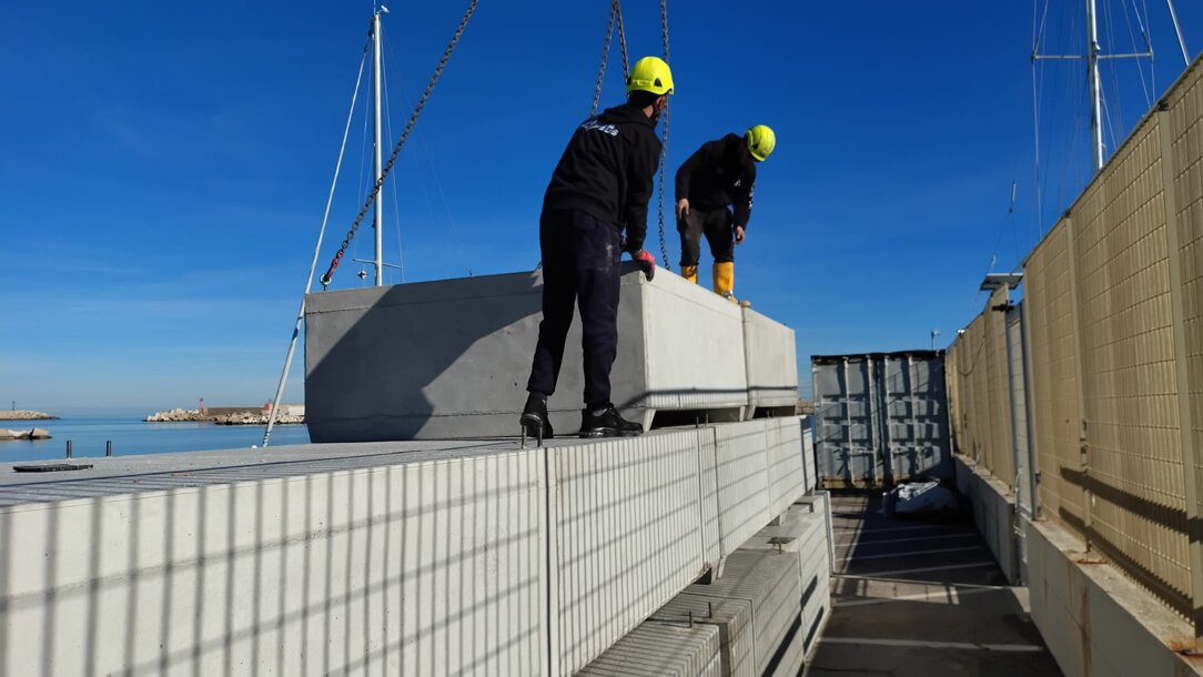 bals srl-installazione nuovi pontili marina di vasto5.jpeg