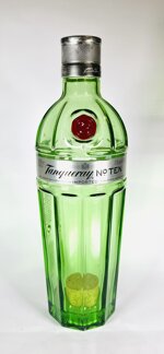 tanqueray-10-piggy-bank