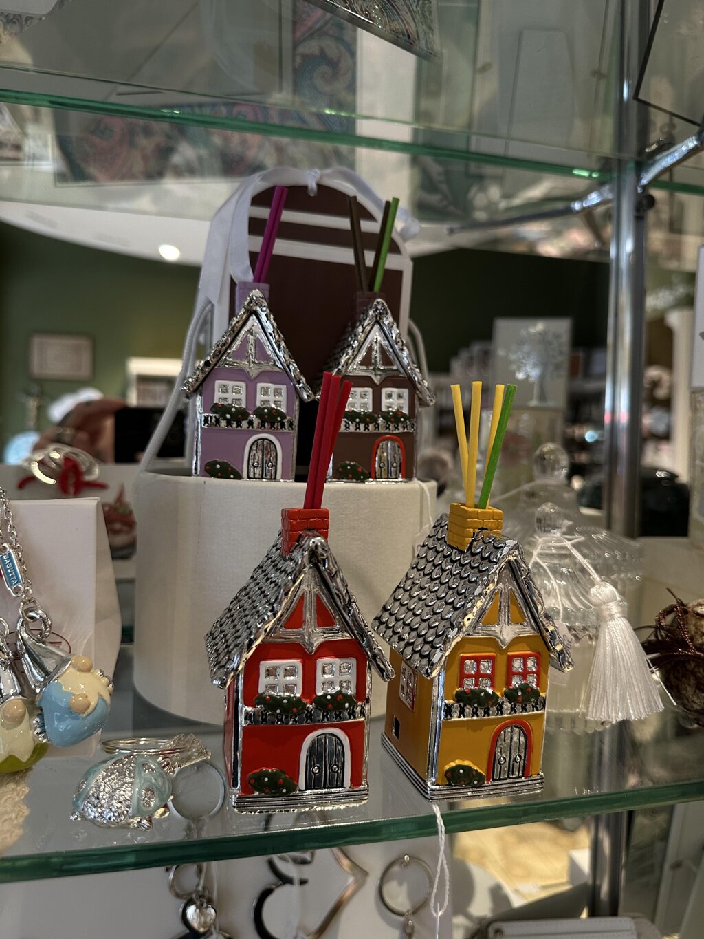 Da La Novia trovate tantissime idee regalo. Da La Novia trovate tantissime idee regalo.