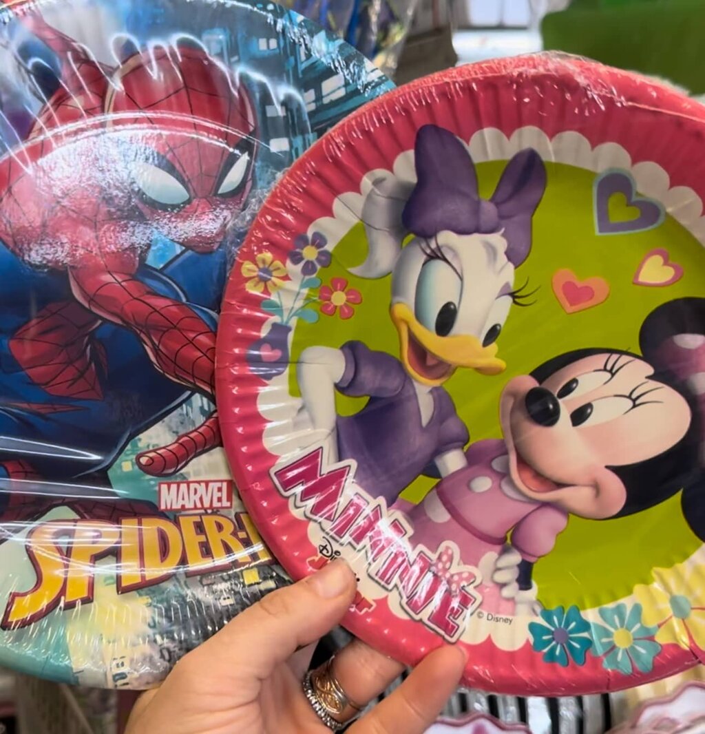 Da BOLAMPERTI trovate articoli per le feste