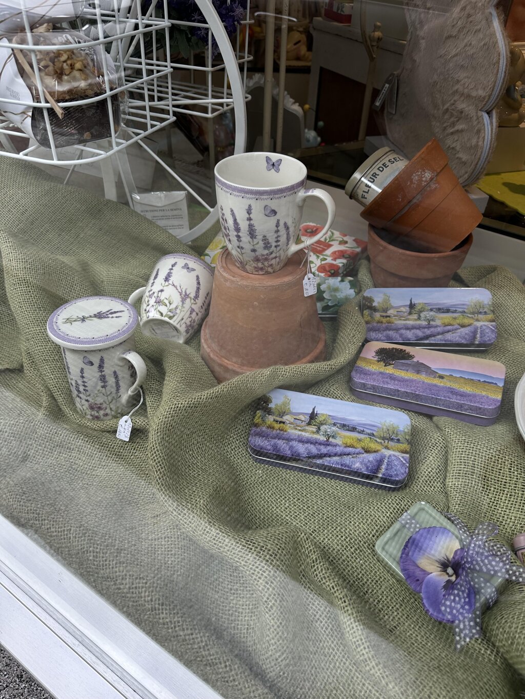 Da La Novia trovate tantissime idee regalo. Da La Novia trovate tantissime idee regalo.