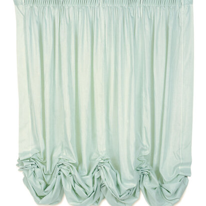 Pacchetto a 'Palloncino' Telo arricciato semplice con più cadute che conferiscono un effetto cosiddetto 'a palloncino', ben s