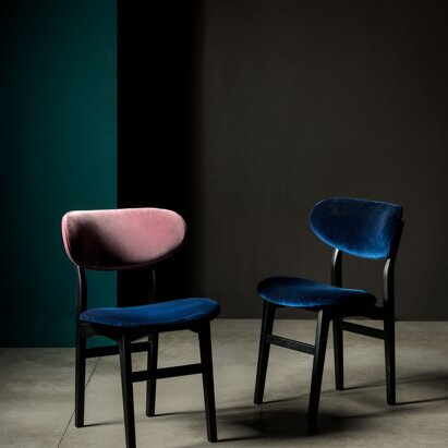 Confortevoli sedute Seduta contemporanea, estremamente comoda, rivestita con un morbido velluto di cotone