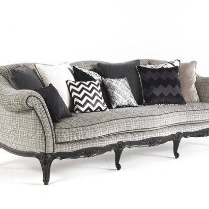 Classico reinterpretato Il mondo classico reinterpretato in chiave contemporanea: la raffinatezza dei dettagli sartoriali