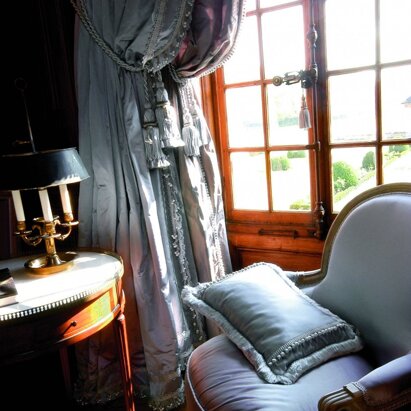 Tendaggi classici Creiamo ambienti confortevoli ed eleganti usando tessuti preziosi e raffinate passamanerie