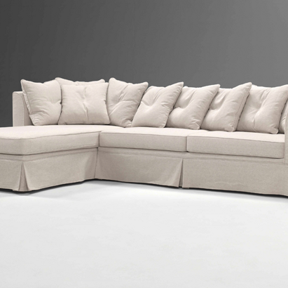 Divano 'MILLENNIO CLASSIC' con Corner Divano dalle linee morbide, di gusto contemporaneo, a 2 o 3 posti con corner per allungare le gambe,