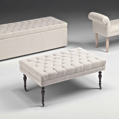 Pouf 'CLASSICI' Pouf di ispirazione classica, semplici o contenitori, vengono realizzati su misura, anche contenitor