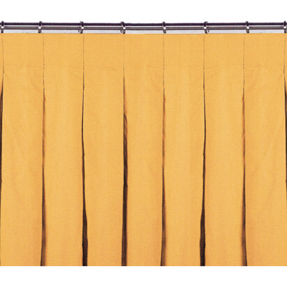 Tenda a 'Sfondo Piega' Tenda molto formale, usa molto tessuto ed è adatta per separare ambienti, insonorizzarli o isolarli