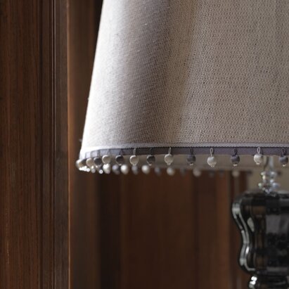 Passamaneria, la cura del dettaglio La passamaneria rifinisce gli oggetti rendendoli unici. Il dettaglio fa sempre la differenza