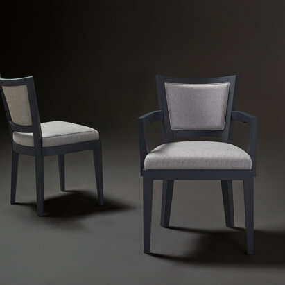 SOBRIO Per un'eleganza senza tempo scegli un set di sedute abbinate con un'estetica sobria per non distrarr