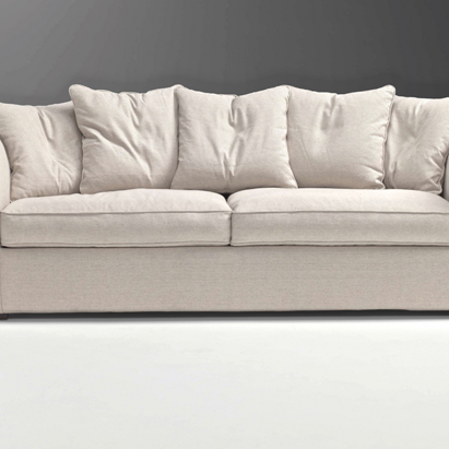 Divano 'ELENA' Divano dalle linee morbide, di gusto classico, a 2 o 3 posti, rifinito con coda di topo, misure vari