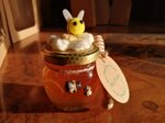 confezione-regalo-miele-con-api-decorative