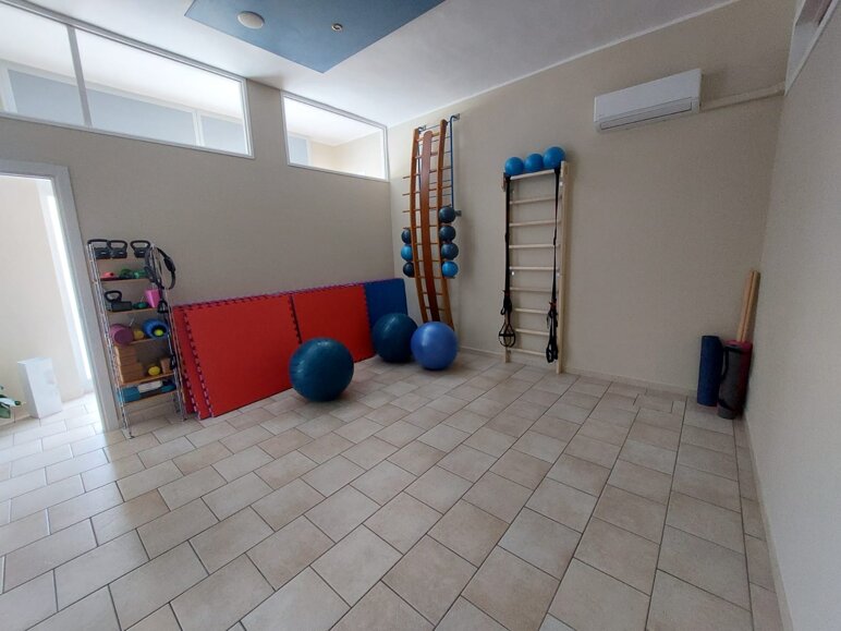STUDIO MASSAGGI PROFESSIONALI DI VALERIA LIUZZI PALAGIANELLO STUDIO MASSAGGI PROFESSIONALI DI VALERIA LIUZZI PALAGIANELLO