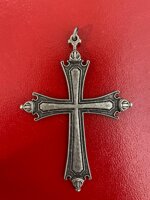 la-croce-pettorale-di-papa-leone-xiv-cm-13x9