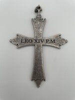 la-croce-pettorale-di-papa-leone-xiv-cm-13x9