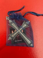 la-croce-pettorale-di-papa-leone-xiv-cm-13x9