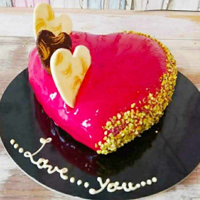 San Valentino: dolci della tradizione e creazioni moderne per un regalo che parla d’amore