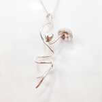 dea-portare-i-doni-nel-mondo