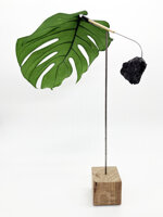 monstera-mobile-da-scrivania