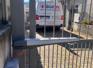 combivox-elisa-24-lte-02__png_b731f981ab49abf4