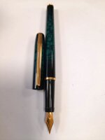 penna-stilografica-vintage-elysee-pennino-in-oromarmorizzata-smeraldo