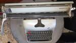 olivetti-lexicon-80-fuzionante-modello-vintage-esposto-al-moma-di-new-york