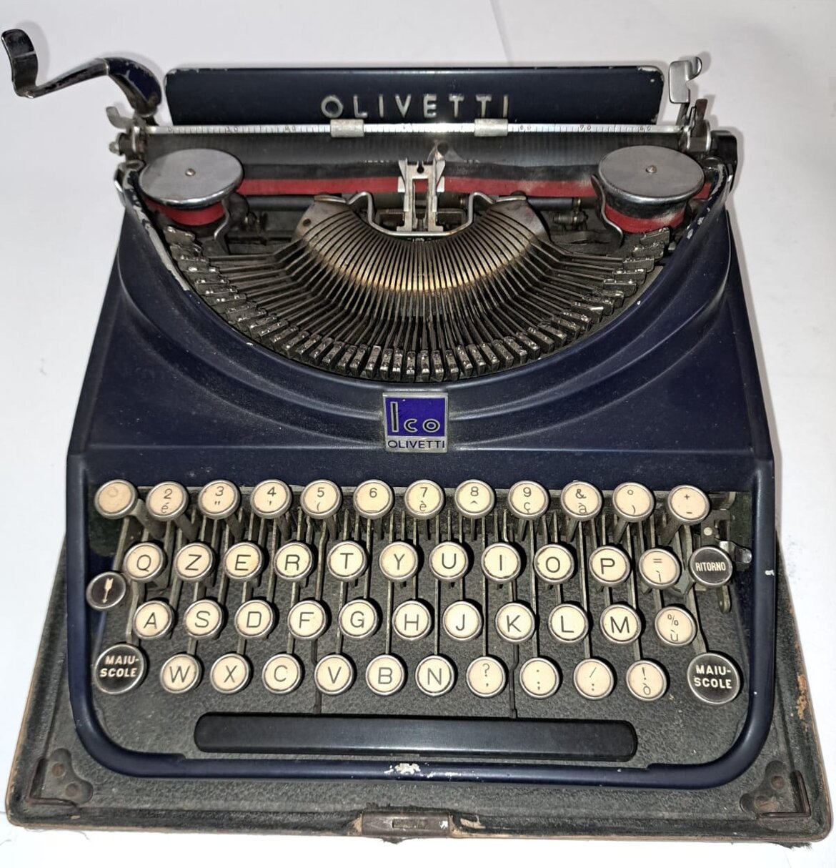 Olivetti Ico, vintage typewriter
