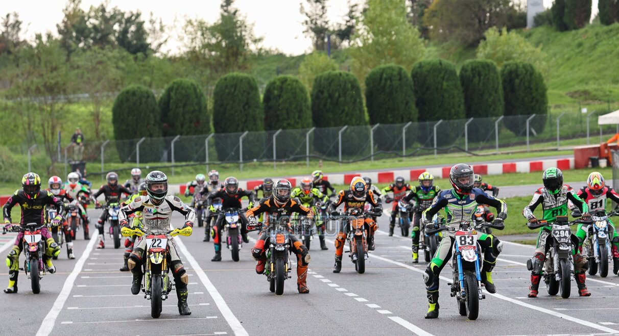 cc9f8df7-31ad-4a19-9a11-0301a4c26efa