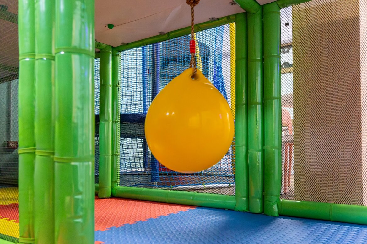 38054_7aec7d3422816451680ec81a7b6b955dd4309135