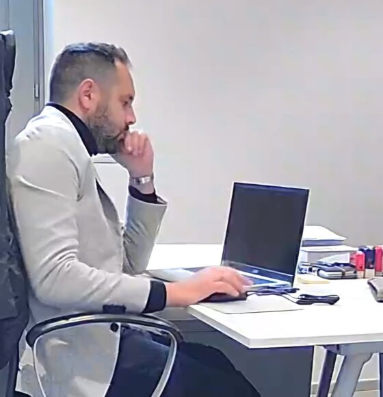 4d83b18a-b034-4711-ad63-80b838b4acc8