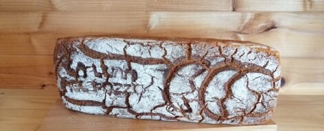 Pane di quinoa Pane di Quinoa: Preparato con selezionata farina di quinoa, per un pane leggero e nutriente. Pane di quinoa Pane di Quinoa: Preparato con selezionata farina di quinoa, per un pane leggero e nutriente.