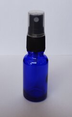 boccetta-di-vetro-blu-con-nebulizzatore-20-ml