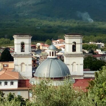 Cupola in stile rinascimentale con la rappresentazione interna dei 4 evangelisti