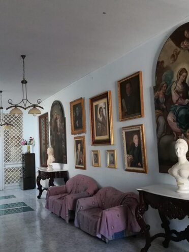 Entrata della Casa del Pellegrino