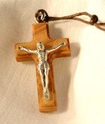 crucifix-pendant
