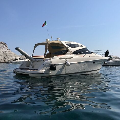jeanneau-prestige-34-ht-blue-lady-vist-esterno.jpeg jeanneau-prestige-34-ht-blue-lady-vist-esterno.jpeg