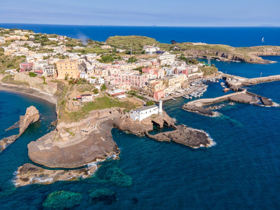 ventotene.jpeg ventotene.jpeg