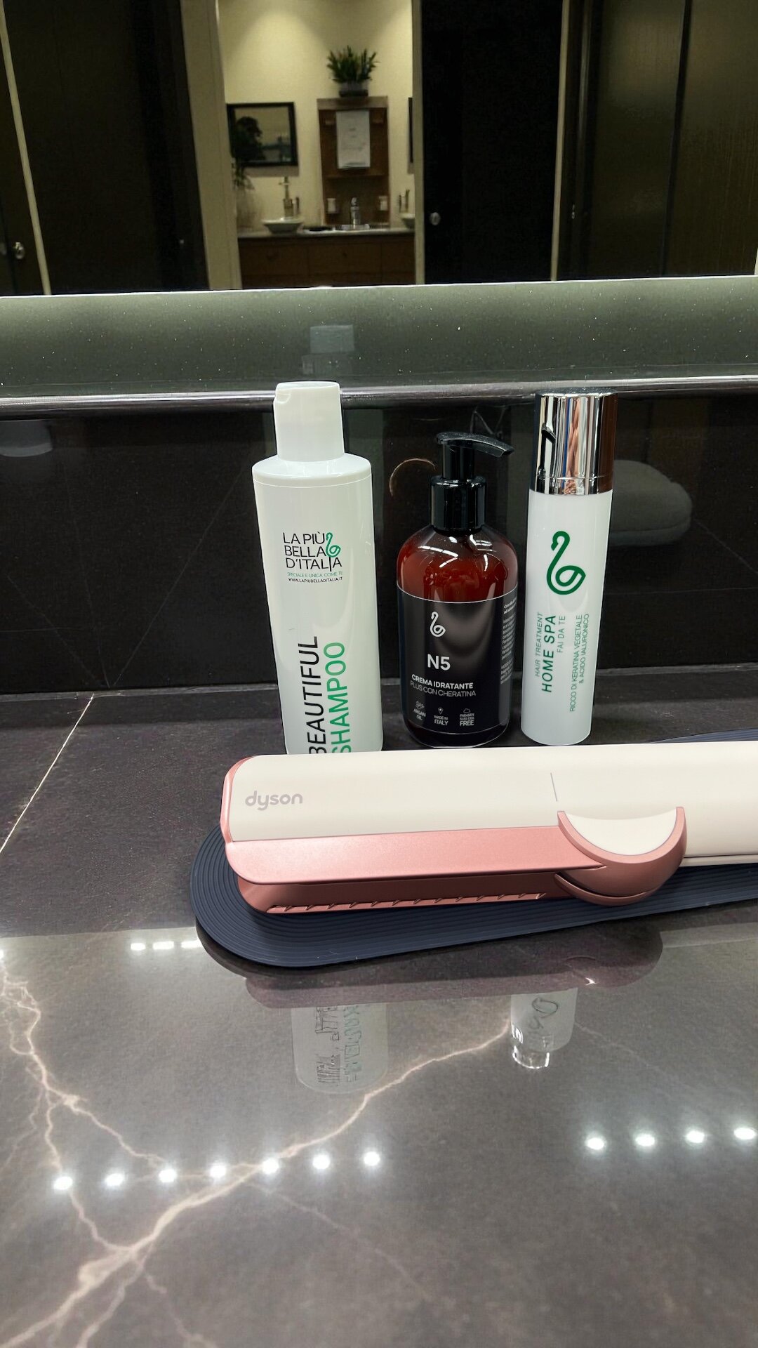 Capelli crespi mai pi&ugrave;, grazie
