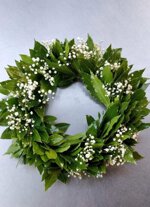 corona-alloro-con-gypsophila