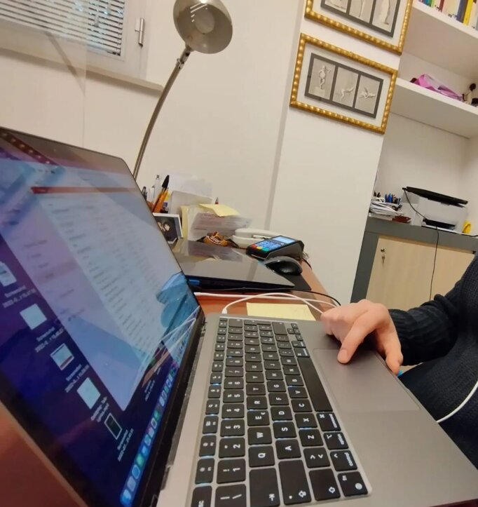 4f239d90-654e-4ebd-b6cb-d975b937092a