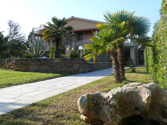 88dc7980-2cf6-482b-85e1-2ecff24810eb