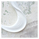 specchiera-o-cornice-astratta-bianca