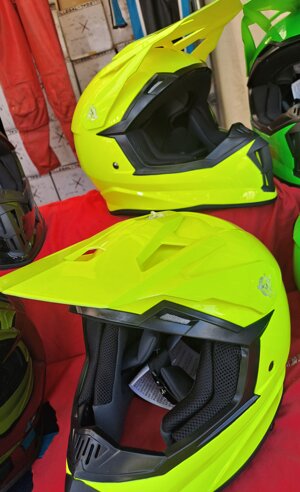 casco-cross-yellow-omologato-ece-2206