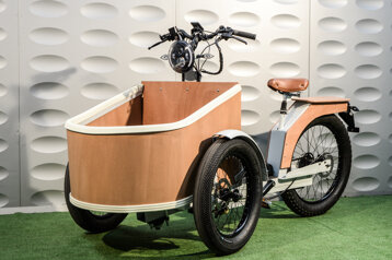 c1c7429c-bab8-4ebf-a413-76409e0dabb3 c1c7429c-bab8-4ebf-a413-76409e0dabb3