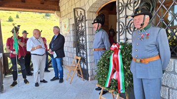 b00e9b56-76e1-400a-b14e-2f0a468d0141 b00e9b56-76e1-400a-b14e-2f0a468d0141