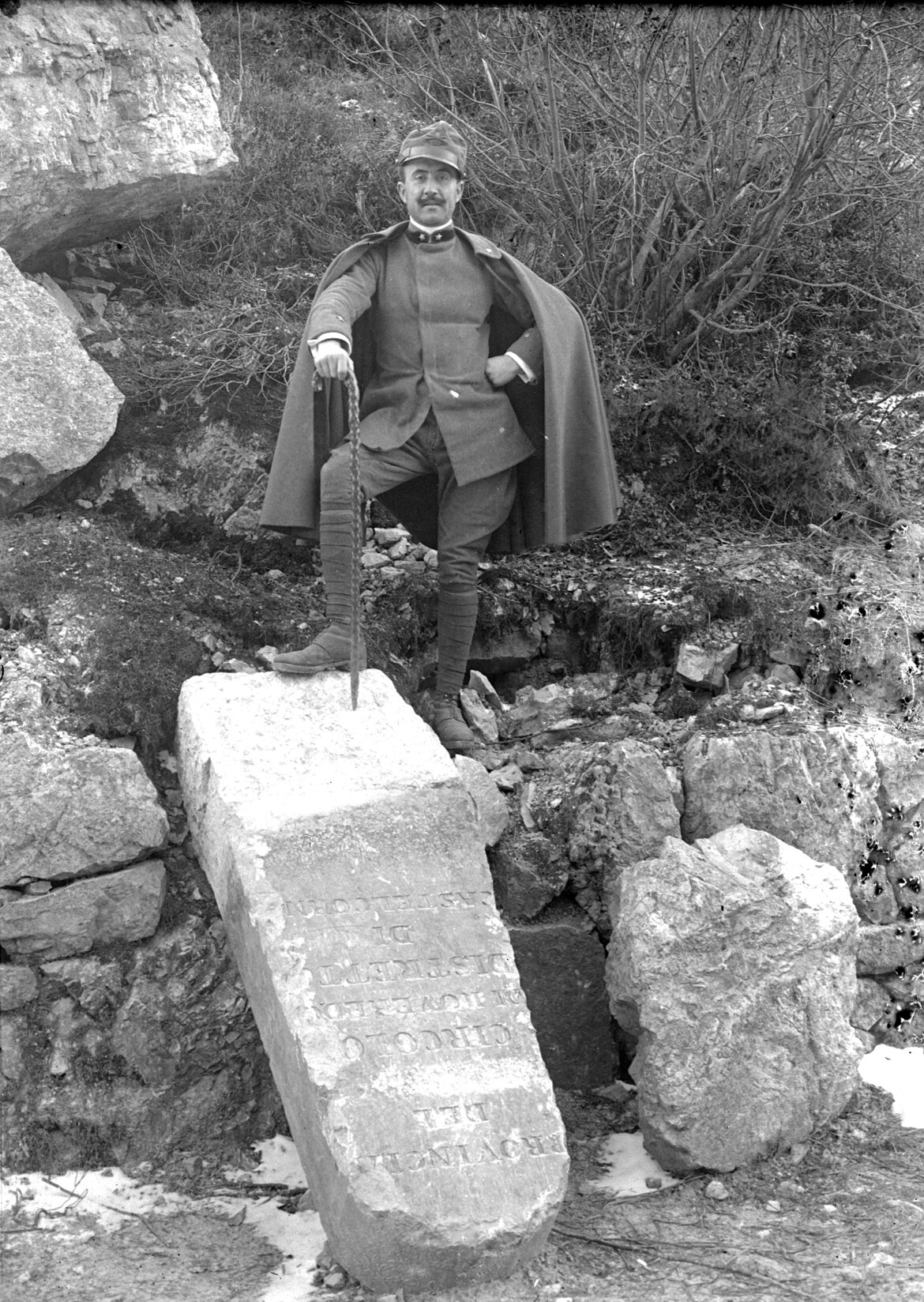 Pietra di confine Pian delle Fugazze Pietra di confine Pian delle Fugazze