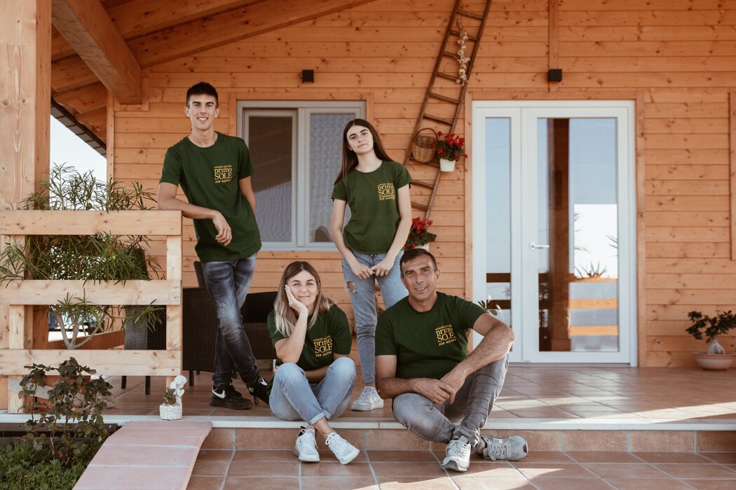 ef63e7f2-8bba-4bbd-bb59-49360d4cb53b