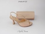 sandali-color-nude-tacco-rocchetto-con-pochette-coordinata