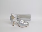 scarpe-spuntate-tacco-8-cm-e-borsa-in-laminato-argento