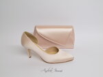 scarpe-a-punta-in-raso-cipria-con-borsa-coordinata
